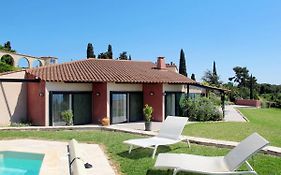 Holiday Home Baie de Bandol - SAY110